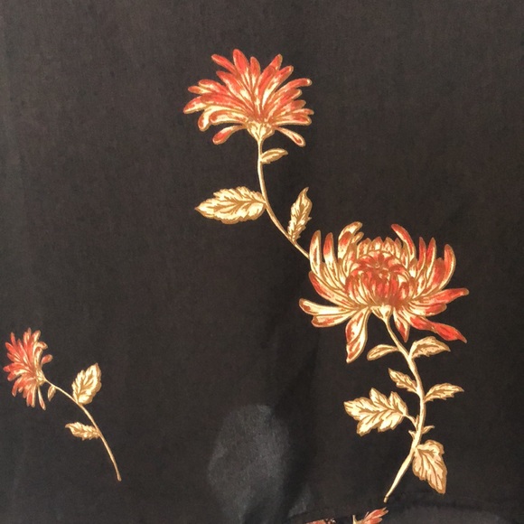 Floral Tie-Front Blouse from Dynamite - Picture 3 of 8